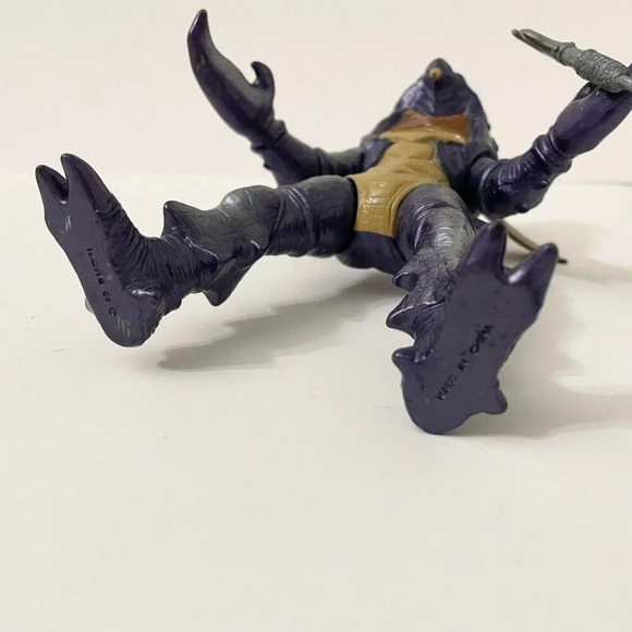 1993 Bandai Mighty Morphin Power Rangers Guitardo Alien Purple Fly Action Figure - Picture 9 of 16